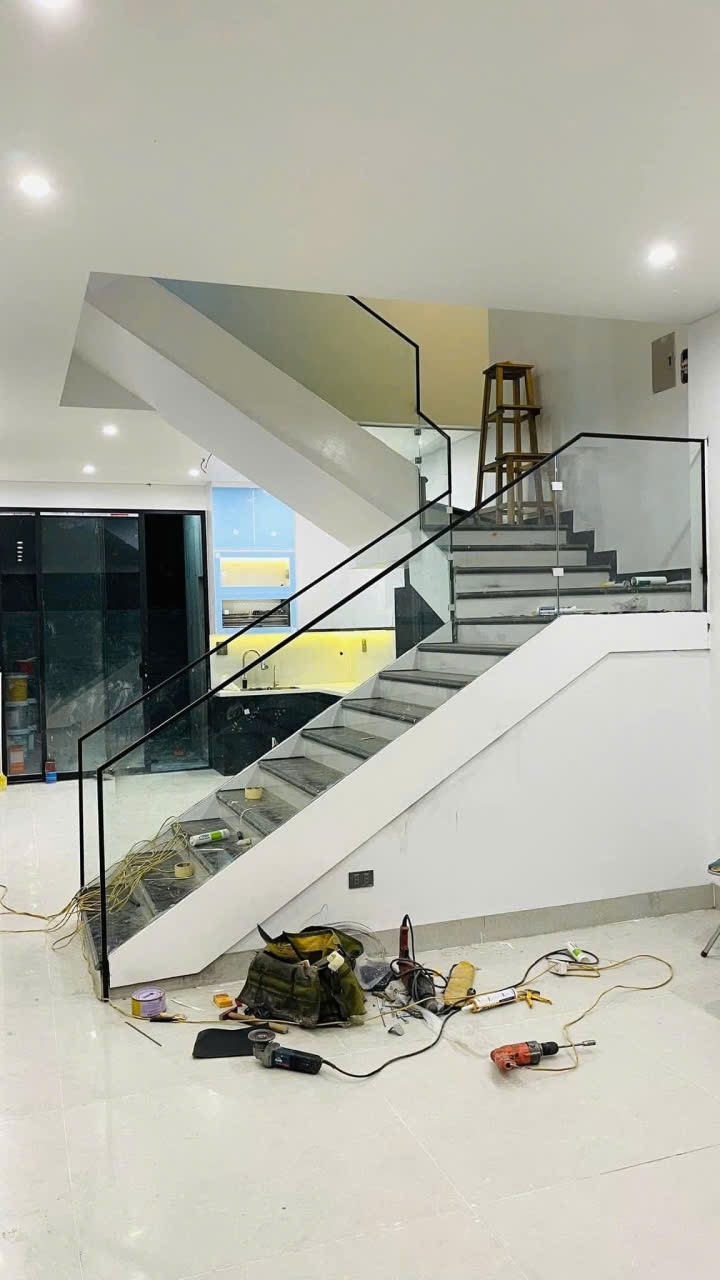 Cầu thang Kính (set 1)