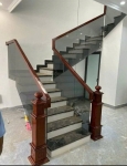 Thi công cầu thang kính ( mẫu 2 )