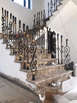 Thi công cầu thang lan can gỗ ( sắt) ( mẫu đẹp)